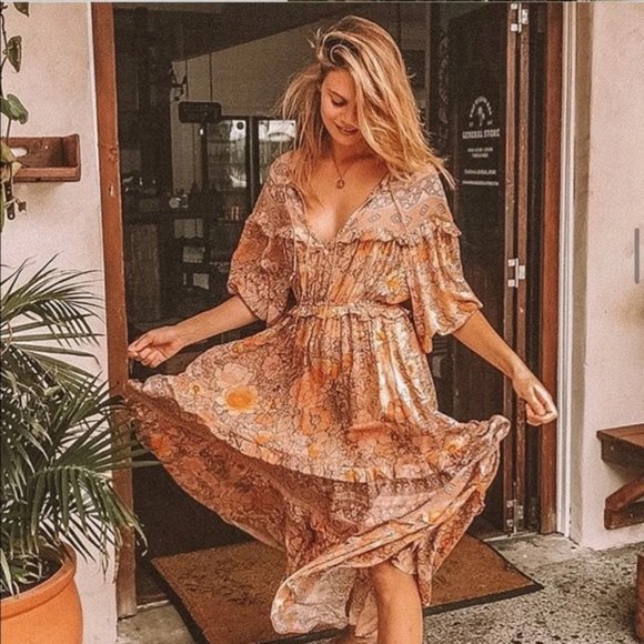 Dresses & Skirts - Long Sleeve Boho Floral Gypsy Print Maxi Dress